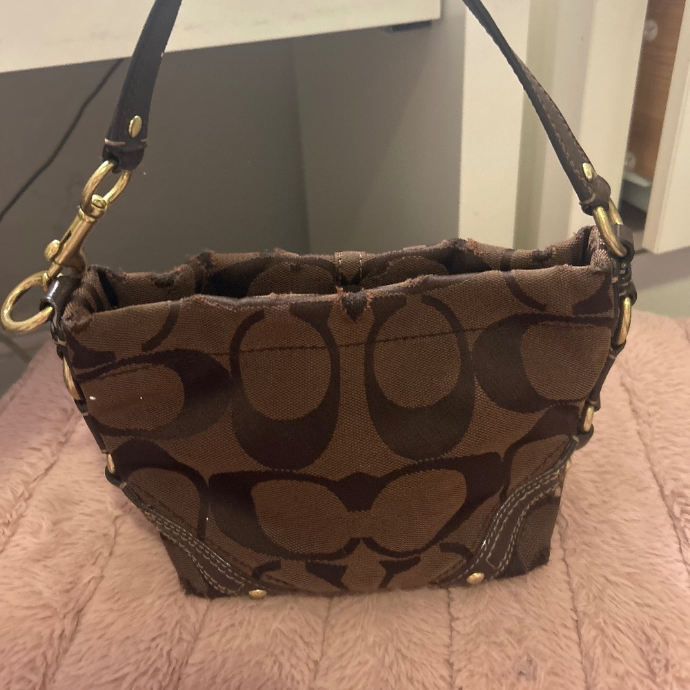 Coach shoulder bag